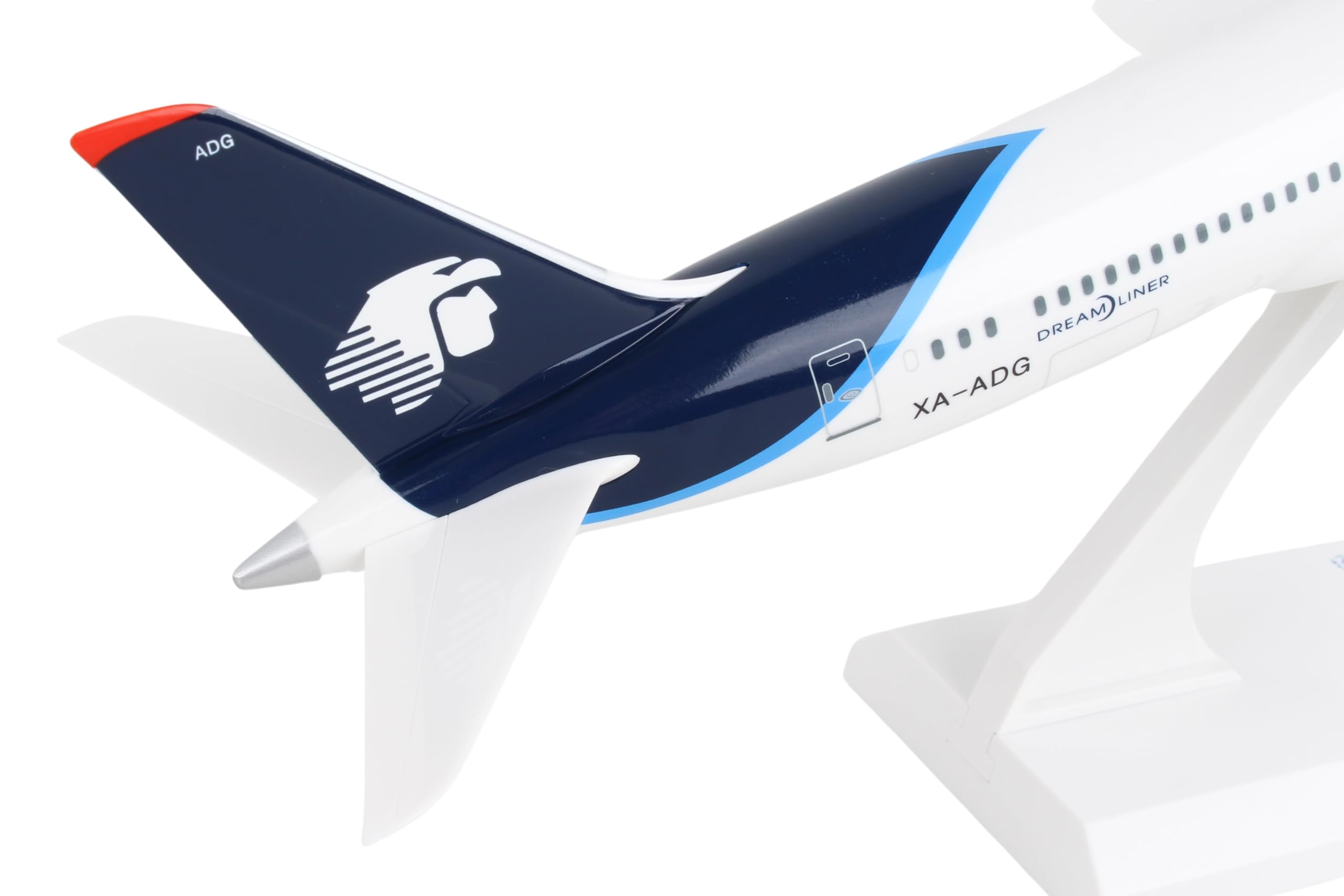 Amazon.com: Daron SkyMarks Aeromexico 787-9 1/200 (SKR1075) : Arts